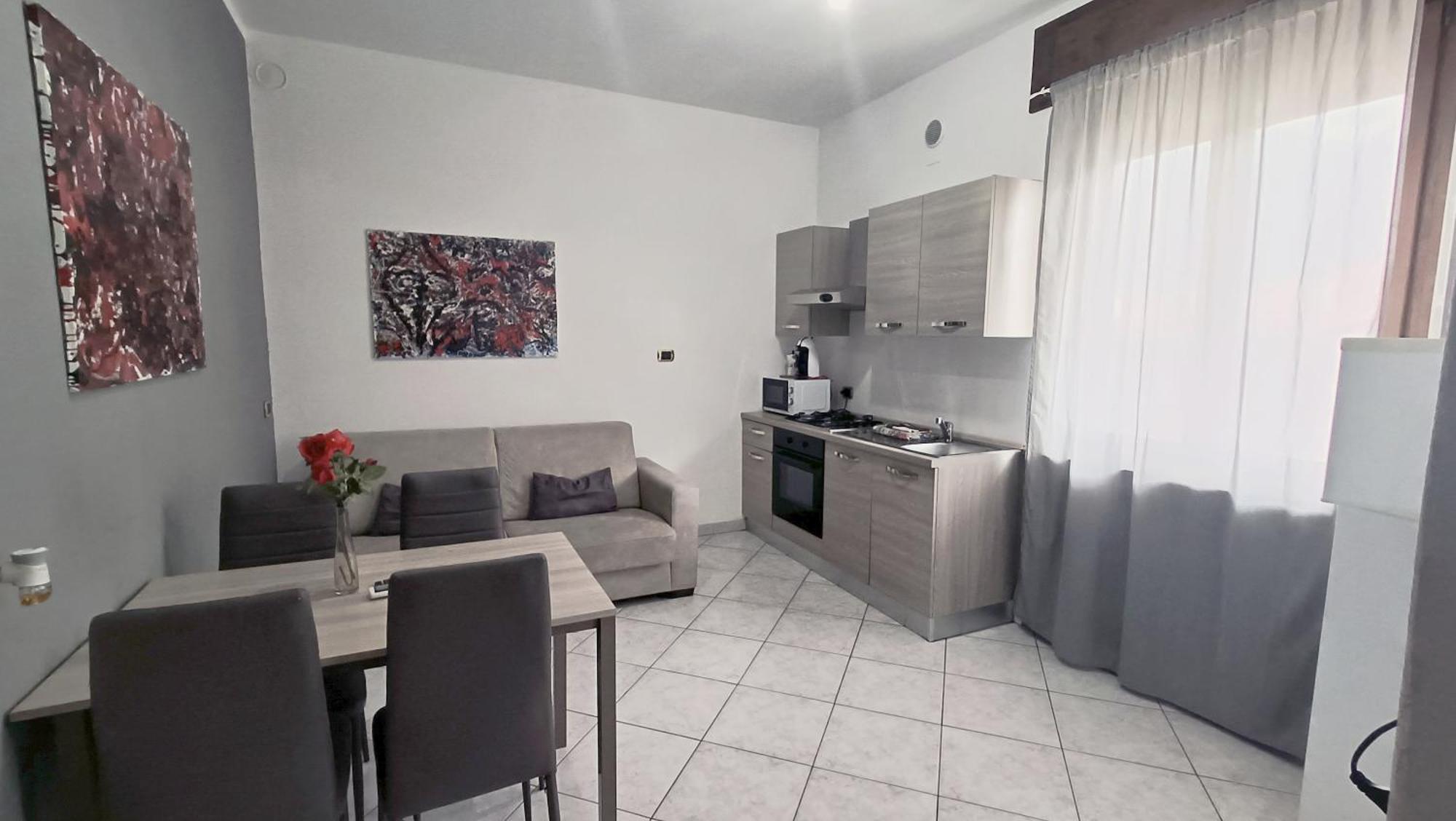 Affittacamere Valchiavenna - Foresteria Lombarda Con Parcheggio Privato Sul Posto! Apprezzata Gestione Familiare Dal 2012, Qualita-Prezzo Top! "Guest-House With Private Parking On Site! Appreciated Family Management Since 2012, Quality-Price Top!" Luaran gambar