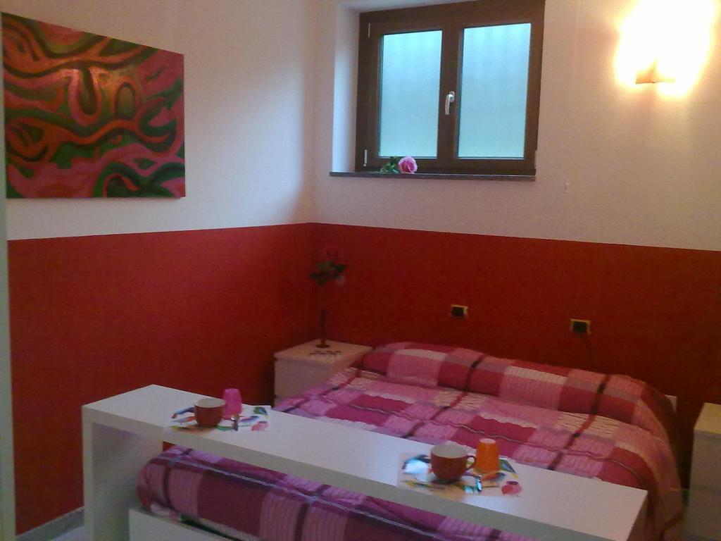 Affittacamere Valchiavenna - Foresteria Lombarda Con Parcheggio Privato Sul Posto! Apprezzata Gestione Familiare Dal 2012, Qualita-Prezzo Top! "Guest-House With Private Parking On Site! Appreciated Family Management Since 2012, Quality-Price Top!" Bilik gambar