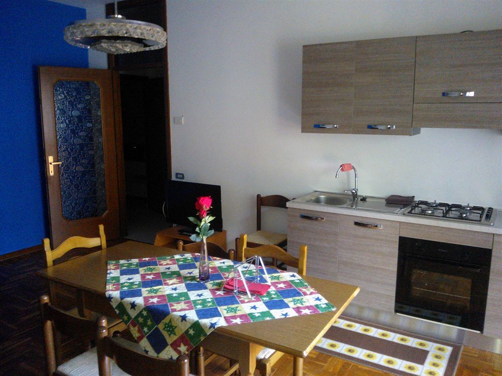 Affittacamere Valchiavenna - Foresteria Lombarda Con Parcheggio Privato Sul Posto! Apprezzata Gestione Familiare Dal 2012, Qualita-Prezzo Top! "Guest-House With Private Parking On Site! Appreciated Family Management Since 2012, Quality-Price Top!" Luaran gambar