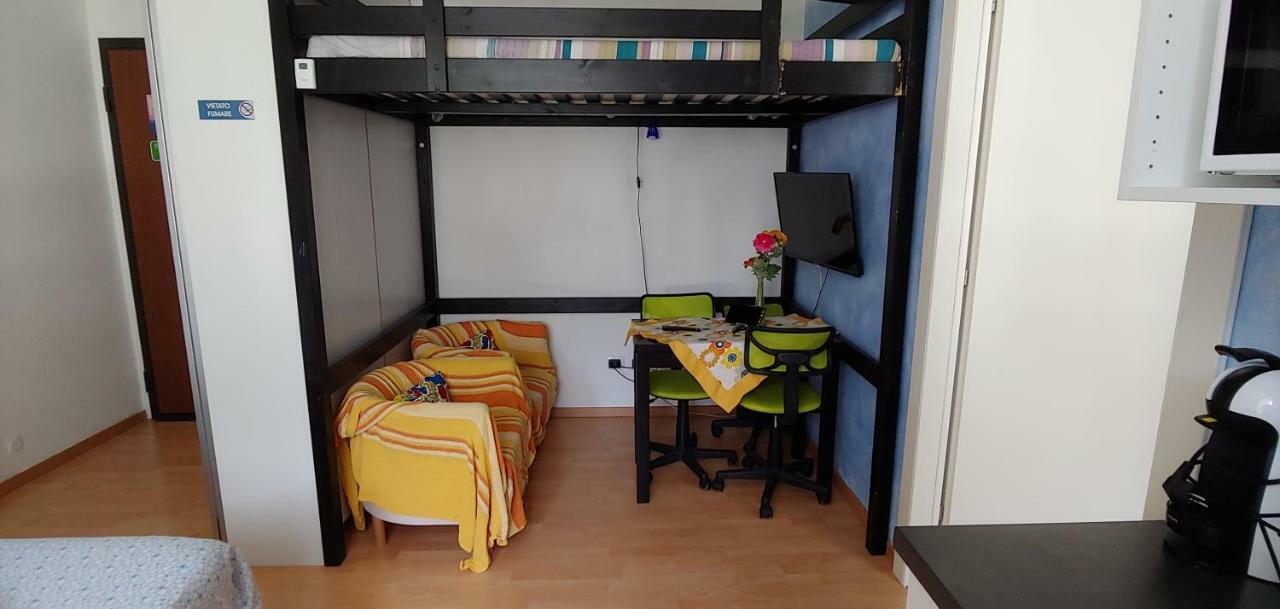 Affittacamere Valchiavenna - Foresteria Lombarda Con Parcheggio Privato Sul Posto! Apprezzata Gestione Familiare Dal 2012, Qualita-Prezzo Top! "Guest-House With Private Parking On Site! Appreciated Family Management Since 2012, Quality-Price Top!" Luaran gambar